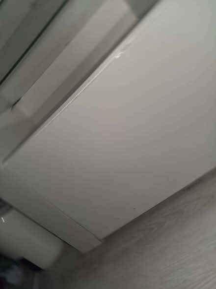 Photo of free White gloss cabinet (Eastwood SS9) #3