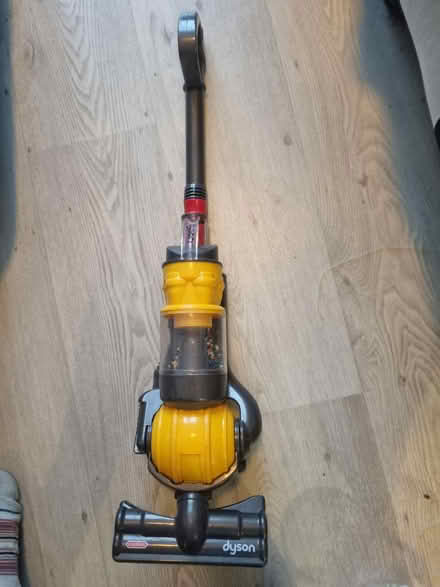 Photo of free Kids hoover (BN3) #1