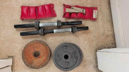 Photo of free weight set (1800 block of D ST NE) #1