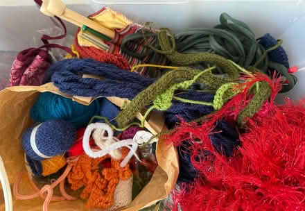 Photo of free CRAFTING ITEMS fabrics etc (M33) #2