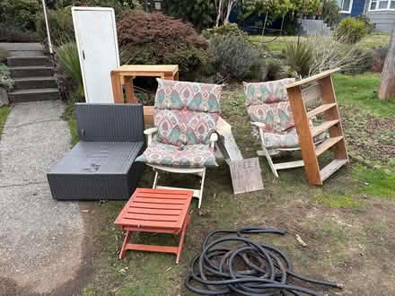 Photo of free stuff in front of house (Northwest Seattle, Broadview) #1