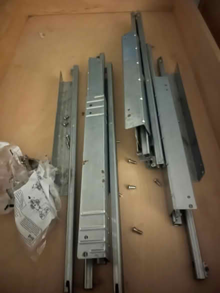 Photo of free 4 ikea drawers/ pax wardrobe (East finchley N2) #2