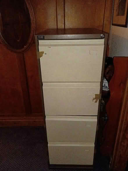 Photo of free 4 drawer filing cabinet (Headingley LS6) #2