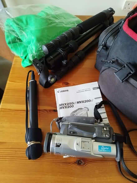 Photo of free camcorder + bits (Naunton WR8) #2