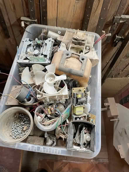 Photo of free Electrical stuff (Llangamarch, Nanteronen) #2