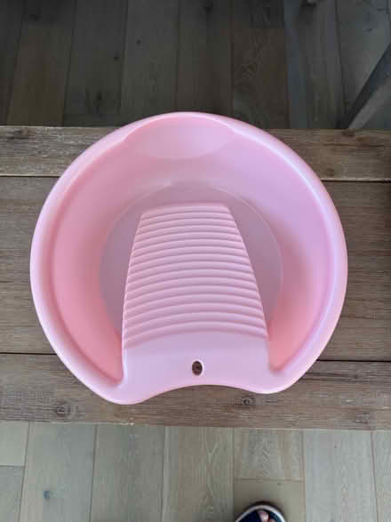 Photo of free Hand washing plate in basin (Berryessa) #1