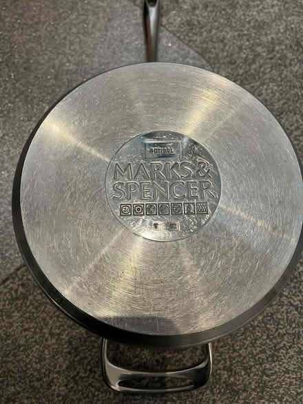 Photo of free Large 3.8L Saucepan (Darby Green GU46) #3