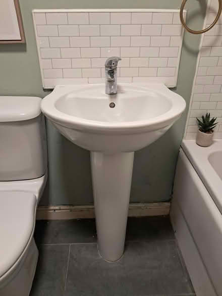 Photo of free Basin sink Ideal Standrd Tap Cabine (Bristol BS7) #2