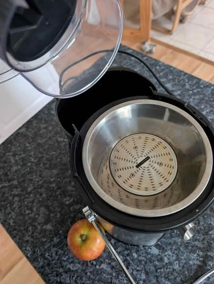 Photo of free Prima juicer (Sutton St. Nicholas HR1) #2