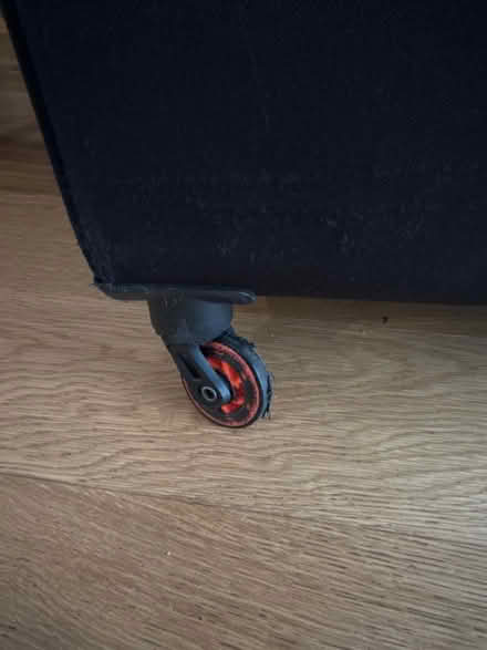 Photo of free Suitcase (Hitchin (South)) #4