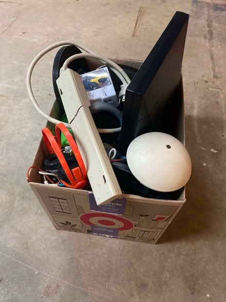 Photo of free Box of old/broken electronics (Skokie) #2