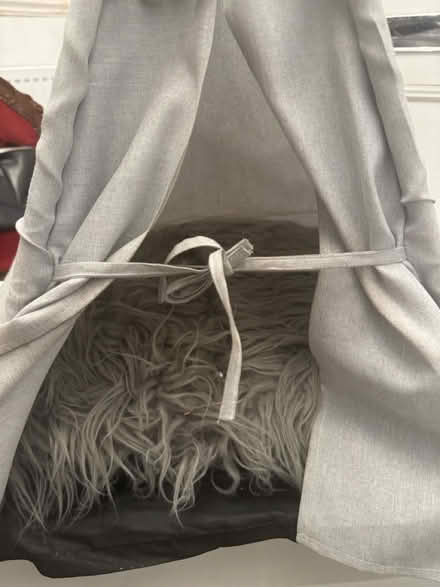 Photo of free Grey Kitten/Cat Tipi bed (Woodside SE25) #3
