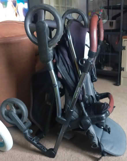 Photo of free Silver Cross Travel System (Hanwood) #3