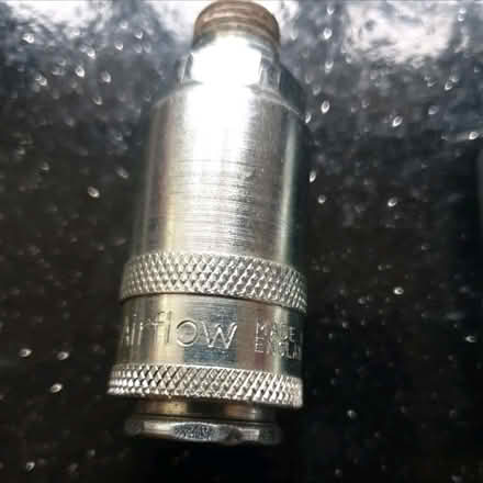 Photo of free 2x 1/4 air line hose connectors (Harefield UB9) #2