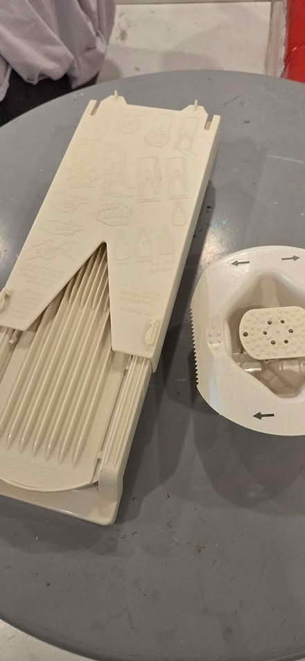 Photo of free Mandolin (Montreal road and St Laurent) #1