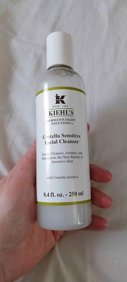 Photo of free Kiehl's Sensitive Facial Cleanser (Heeley S2) #1