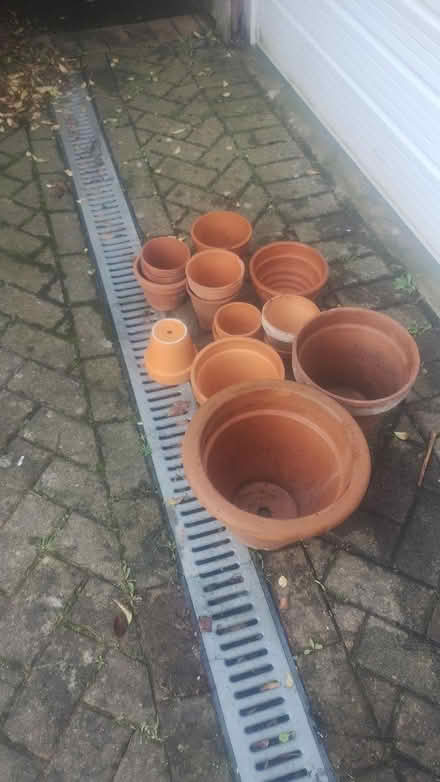 Photo of free Terracotta pots (Bexley DA5) #1