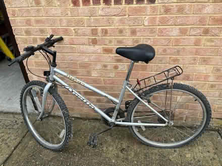 Photo of free Woman’s Bicycle (Heston UB2) #1