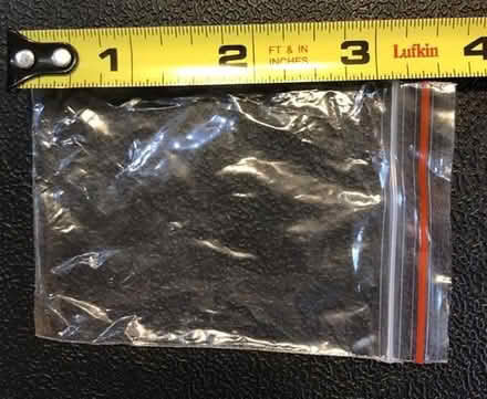 Photo of free 100s of small ziploc-style plastic bags [20886] #1