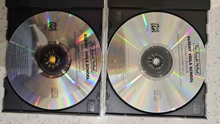 Photo of free Suzuki Viola School 2 x CD of vol3 and vol4 (Townsend AL3) #1