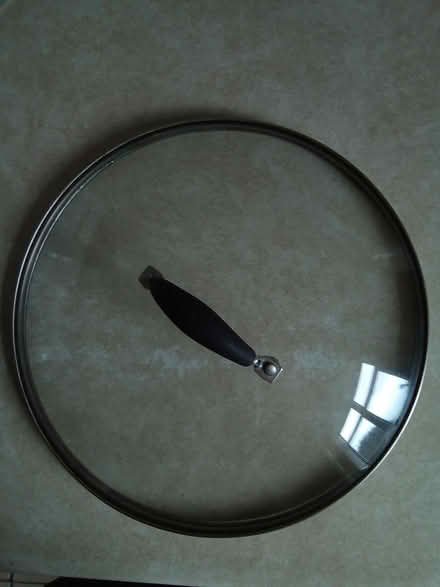Photo of free Pan lid (Two Dales DE4) #1