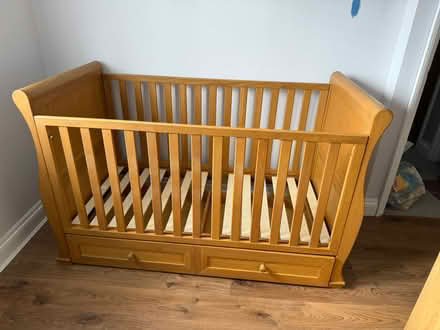 Photo of free Oak cot/toddler bed (Billericay CM12) #2