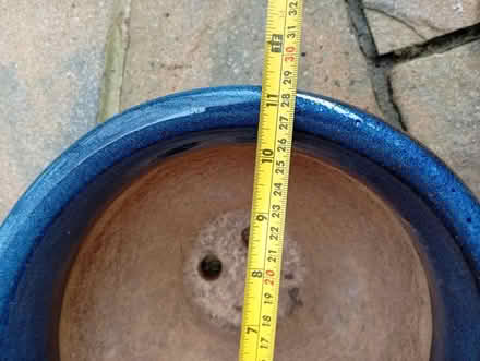 Photo of free 2 ceramic plant pots (PO7) #3