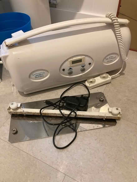 Photo of free Bath lift for elderly (Wormley) #1