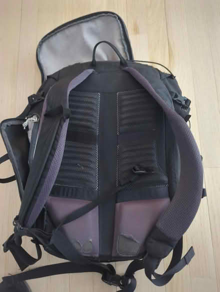 Photo of free Broken zipper REI backpack (Glen Rock) #2