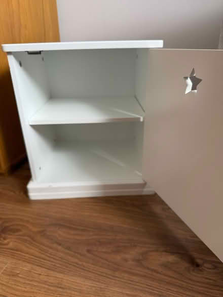 Photo of free Small white cabinet (Billericay CM12) #2