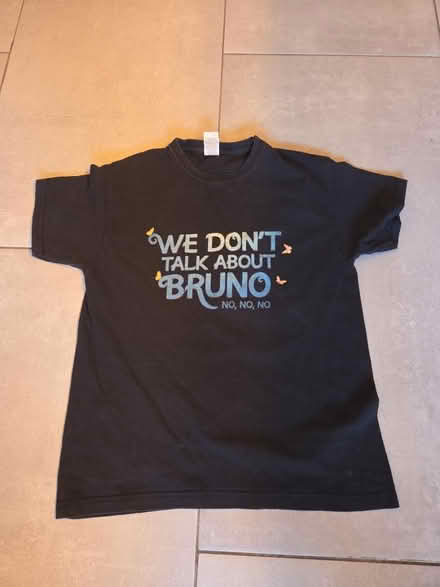 Photo of free 9 - 11yrs T-shirt (Lightwood ST3) #1