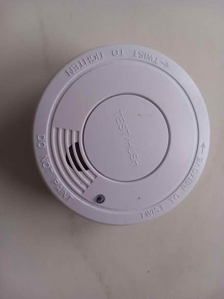 Photo of free Smoke detector alarm (Cowplain PO8) #1