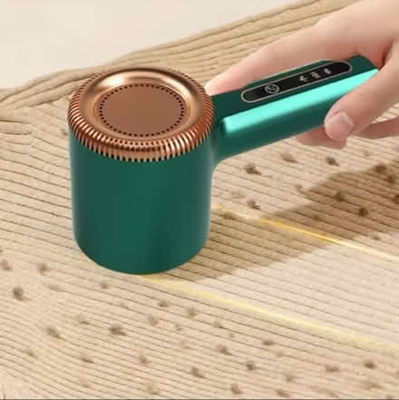 Photo of Lint remover (E6 1NG) #1