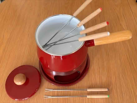 Photo of free Enamel Fondue Set (Craiglockhart EH14) #2