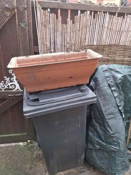 Photo of free Planters (Osmondthorpe LS9) #2