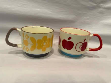 Photo of free 2 stackable cups with handle (Malden Center) #3