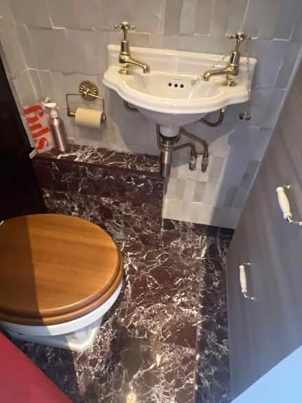 Photo of free Odds and ends real marble tile (N1 3jr) #2
