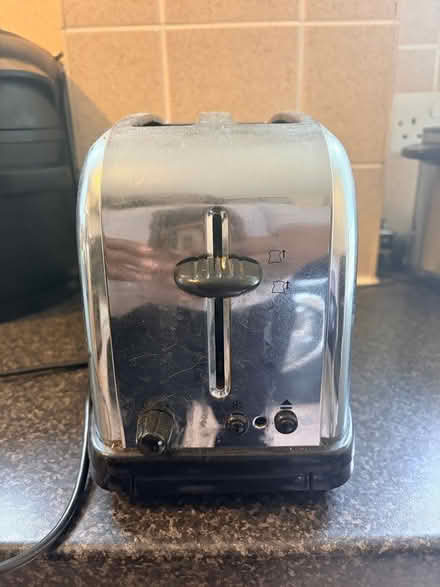 Photo of free Russell Hobbs toaster (Bracknell’s RG42) #2