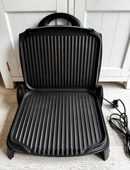 Photo of free George Foreman grill (Caerphilly CF83) #3