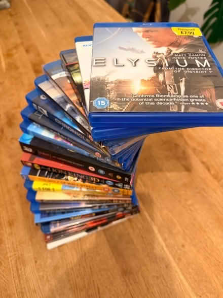 Photo of free Various blu-ray DVDs (Lamorbey DA15) #1