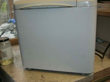 Photo of free breadmaker (Loughborough LE11) #2