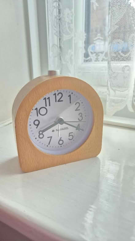 Photo of free Small wooden alarm clock (Figge's Marsh CR4) #2