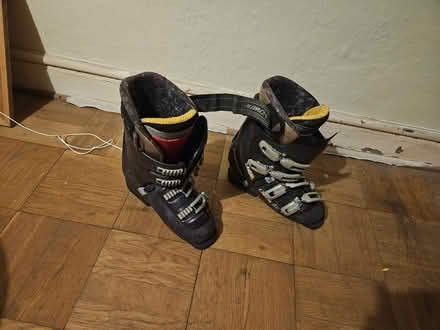 Photo of free Ski boots (Baldock) #2