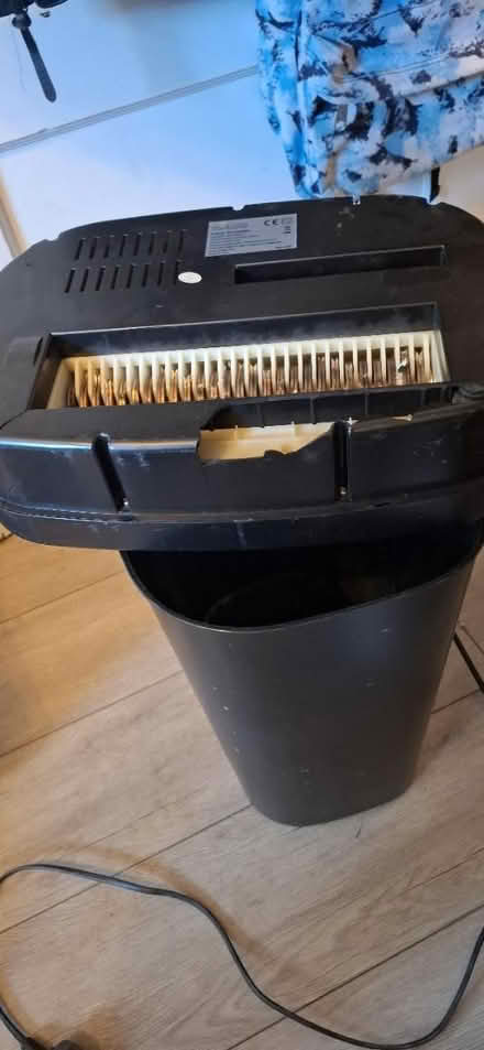 Photo of free Shredder (Croydon CR2) #3