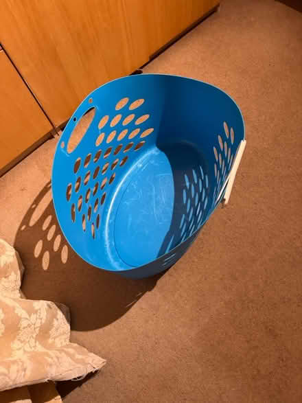 Photo of free Blue plastic laundry basket (Hemel Hempstead HP2) #3