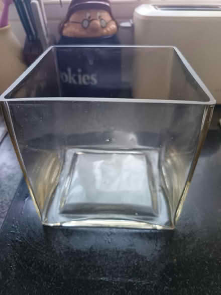 Photo of free Small Glass box/tank (St Nicholas SG1) #1