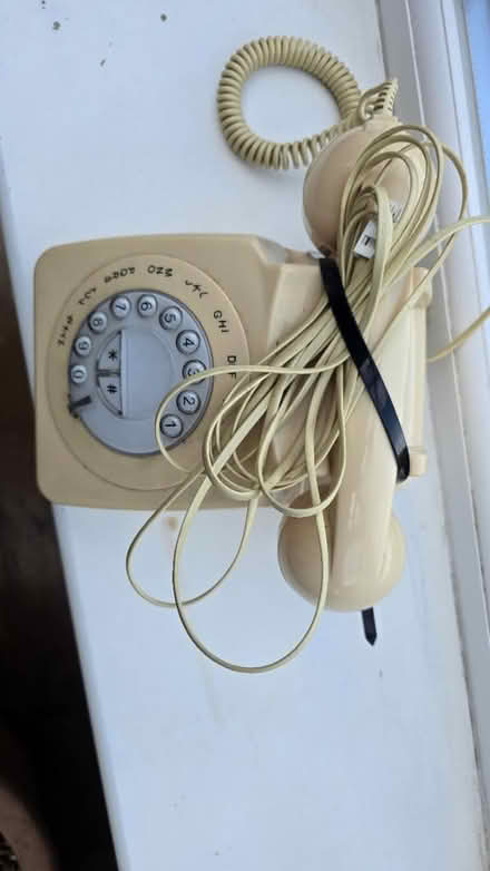 Photo of free Vintage styled house phone (HX3) #1