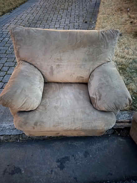 Photo of free Oversized armchair and ottoman (Near downtown Decatur) #2