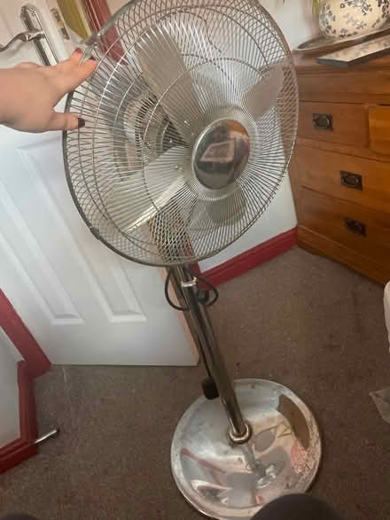 Photo of free Metal fan (M14) #1