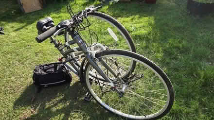 Photo of free Montague Urban Folding Bike (KT22 Leatherhead) #1